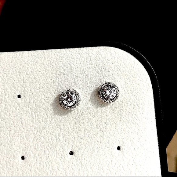 Halo Stud Earrings (Silver, 2-pc) - Picture 1 of 6